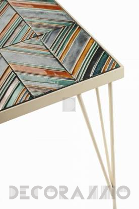 Кофейный, журнальный столик Mambo Unlimited Ideas Caldas - caldas-coffee-table-stripes